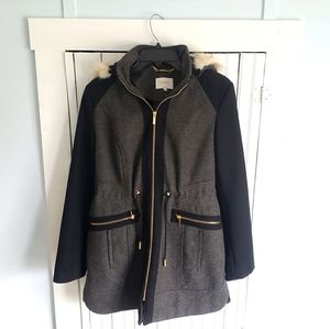 Medium Gray & Black Winter Coat w/ Faux Fur Hood